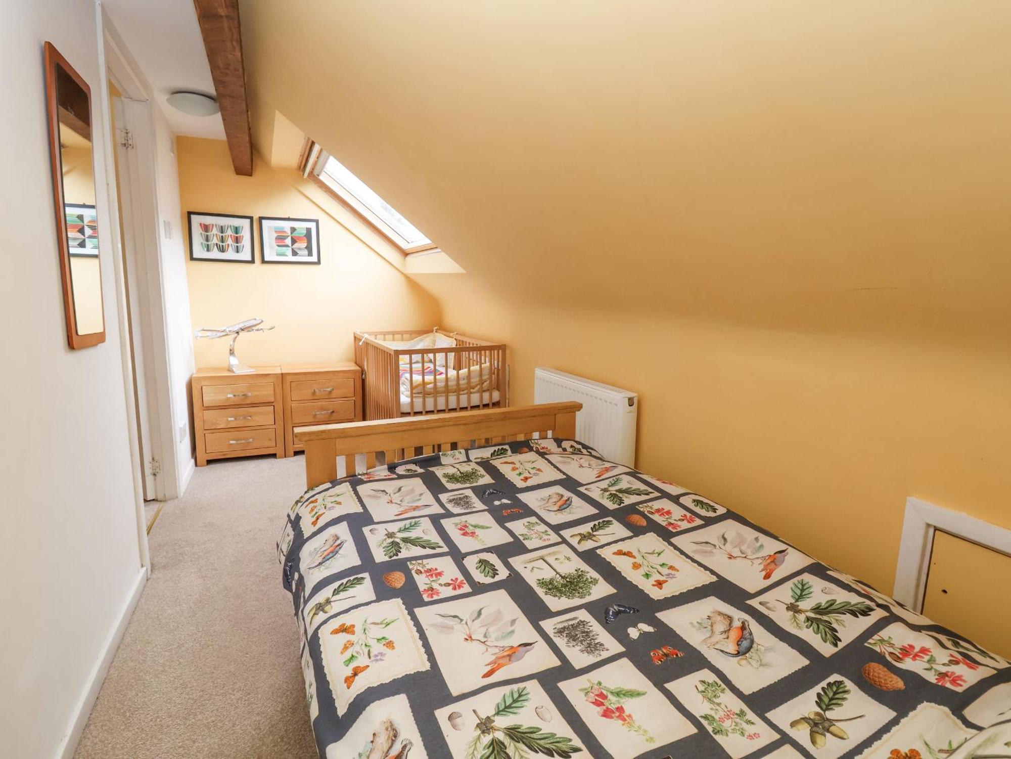 Dragon'S Den Apartment Chester Exterior photo